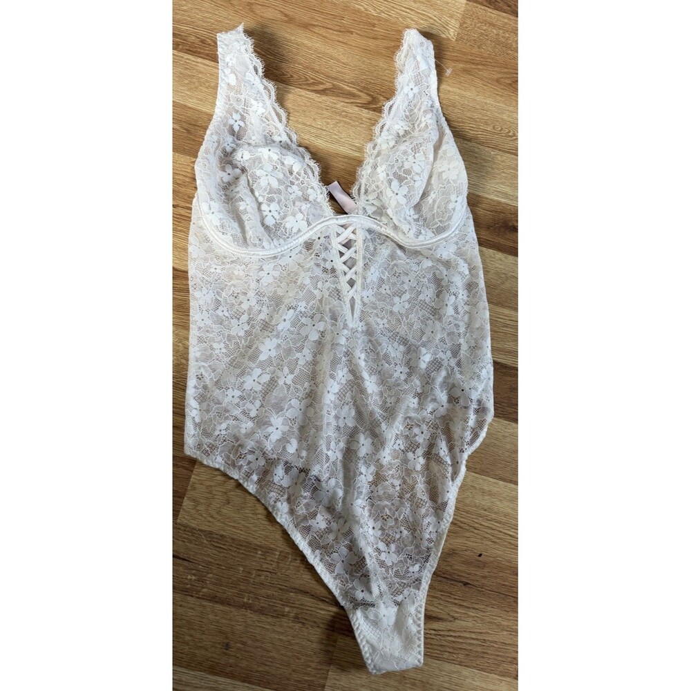 Victoria Secret Lingerie Teddy One Piece Bodysuit XL White Floral Lace Sexy